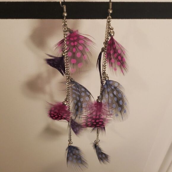 Long Spotted Feather Earrings - Picture 1 of 4